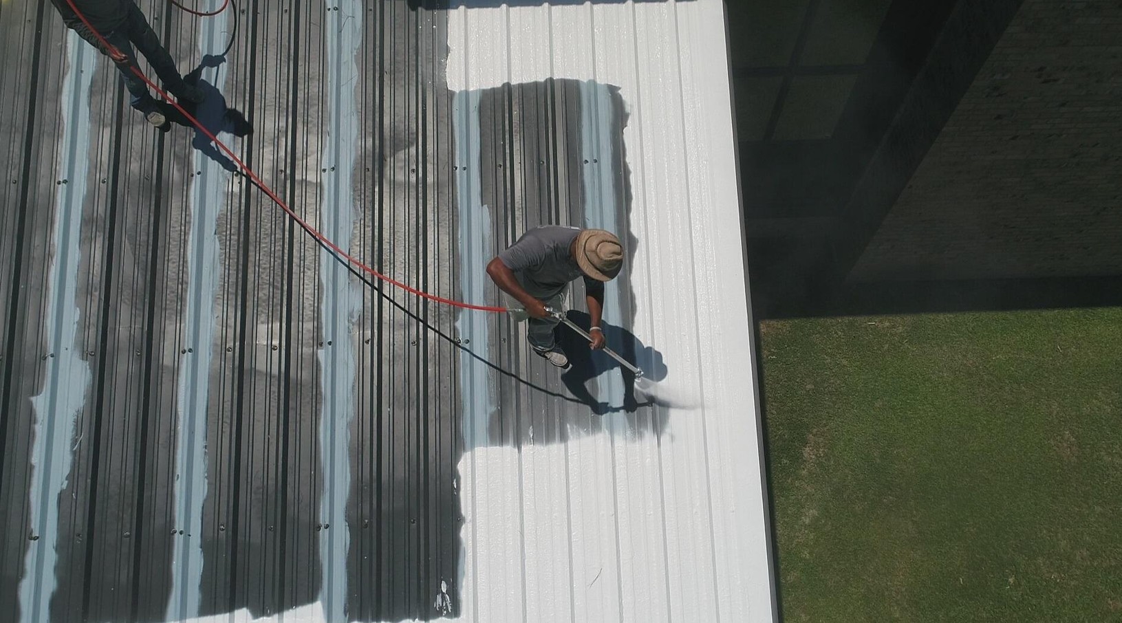 Latex roof coating